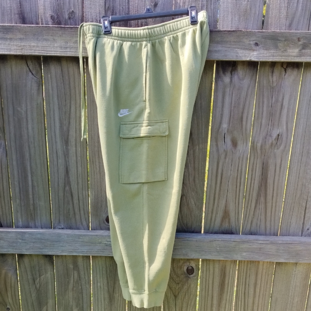 Nike Men's Sage Cargo Pants